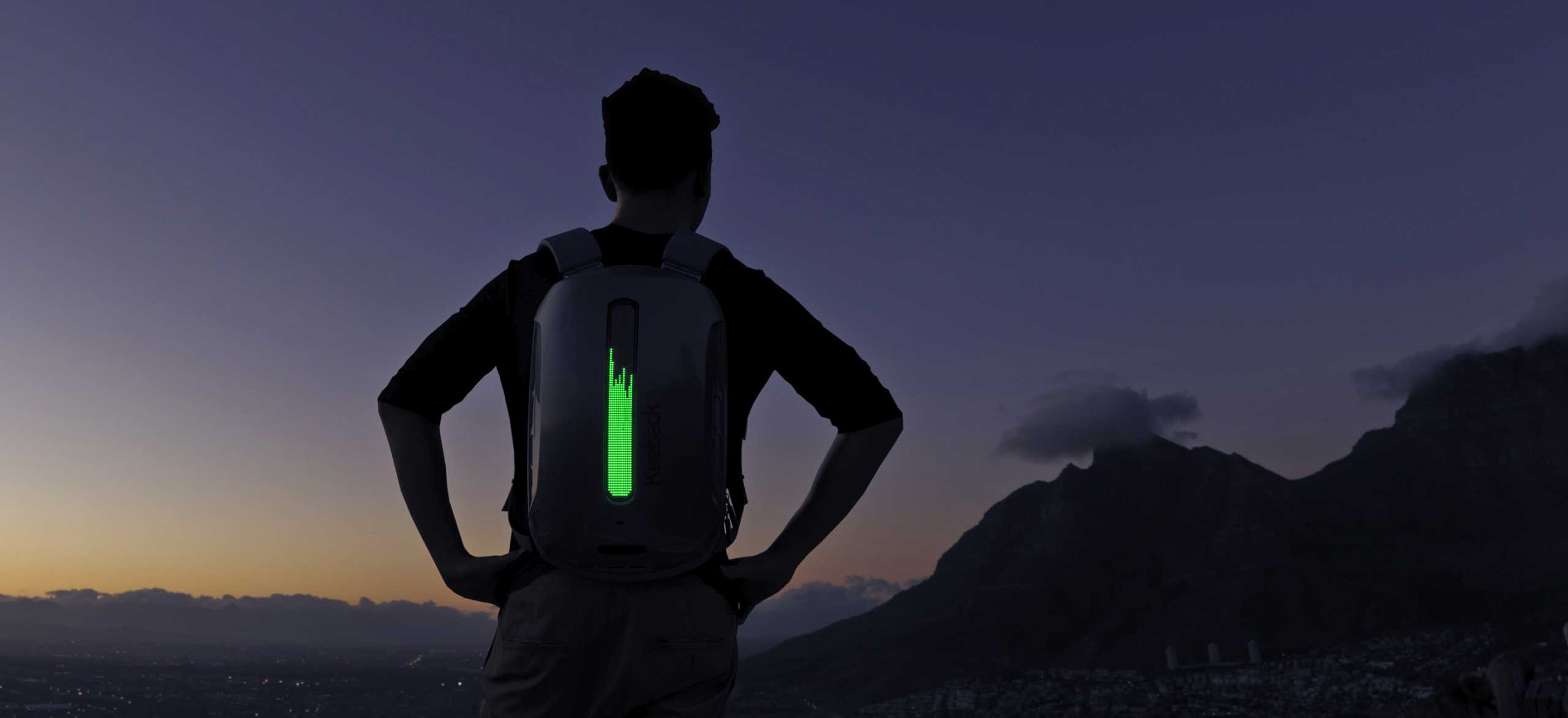 Man wearing Keeback